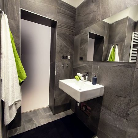 Freedom Rooms & Apartments Praga Exterior foto