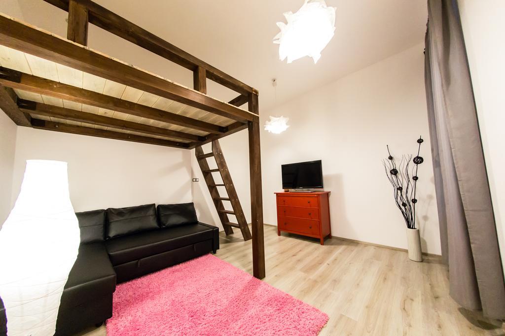 Freedom Rooms & Apartments Praga Exterior foto