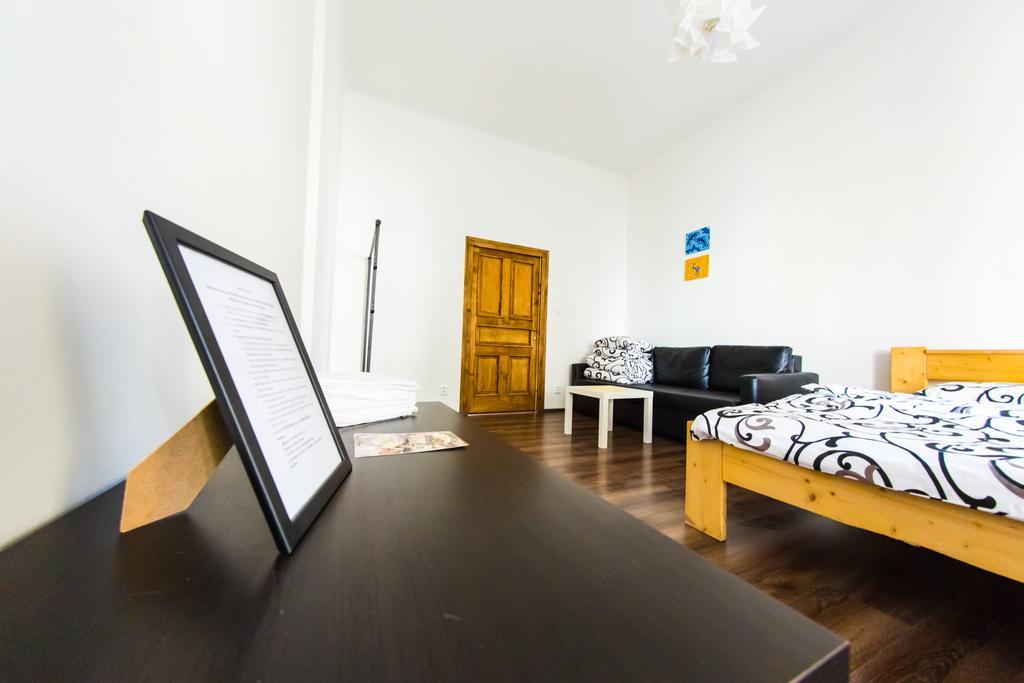 Freedom Rooms & Apartments Praga Exterior foto