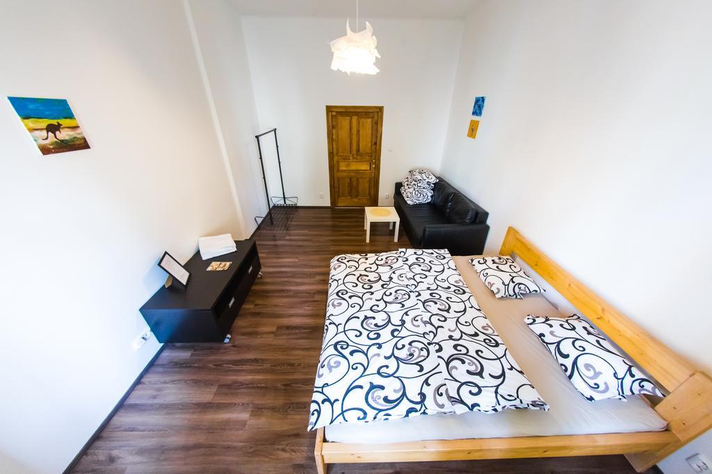 Freedom Rooms & Apartments Praga Exterior foto