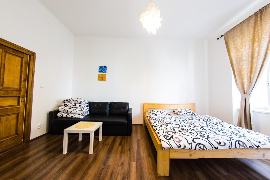 Freedom Rooms & Apartments Praga Exterior foto