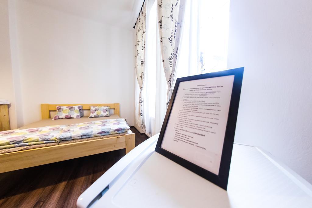 Freedom Rooms & Apartments Praga Exterior foto