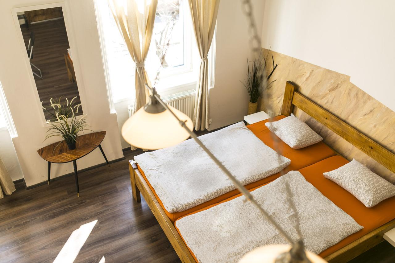 Freedom Rooms & Apartments Praga Exterior foto