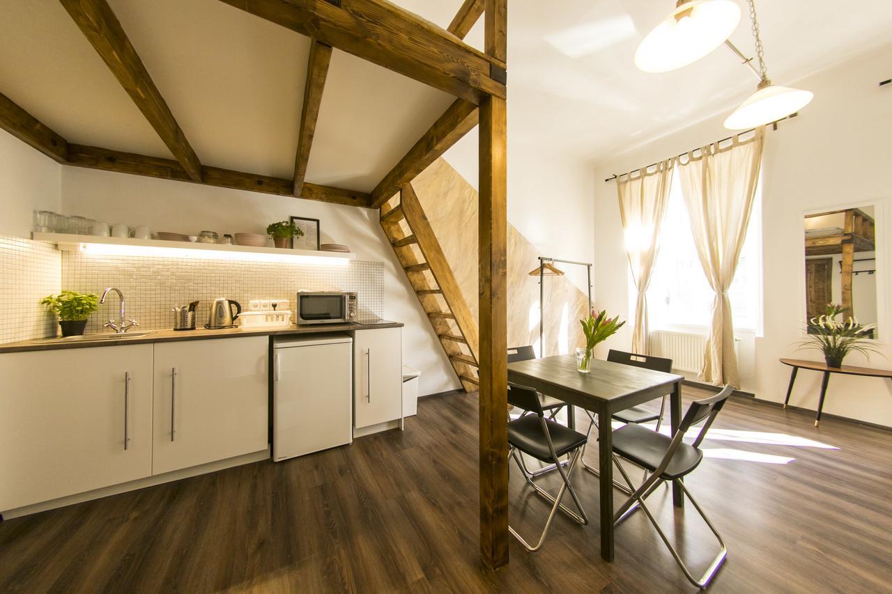 Freedom Rooms & Apartments Praga Exterior foto