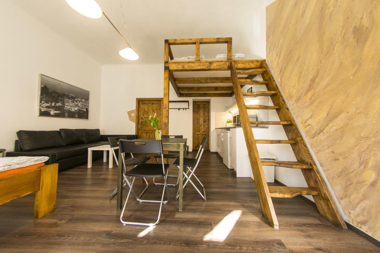 Freedom Rooms & Apartments Praga Exterior foto