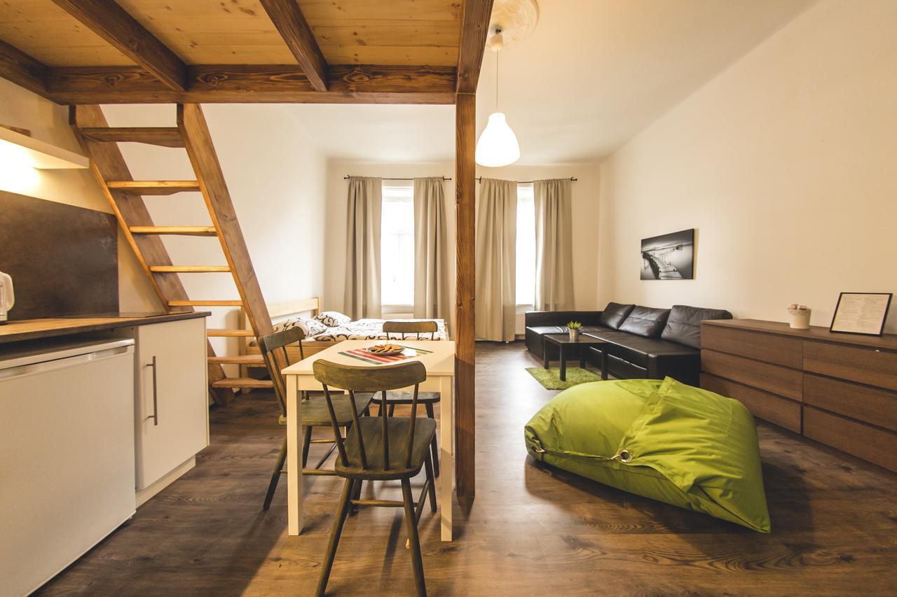 Freedom Rooms & Apartments Praga Exterior foto